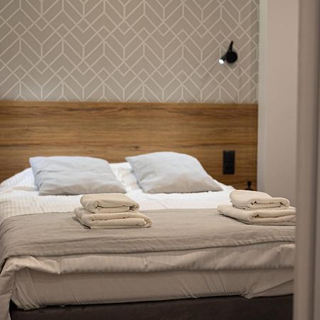 Stary Toruń 2Homerent Apartamenty Garbary 12 المظهر الخارجي الصورة